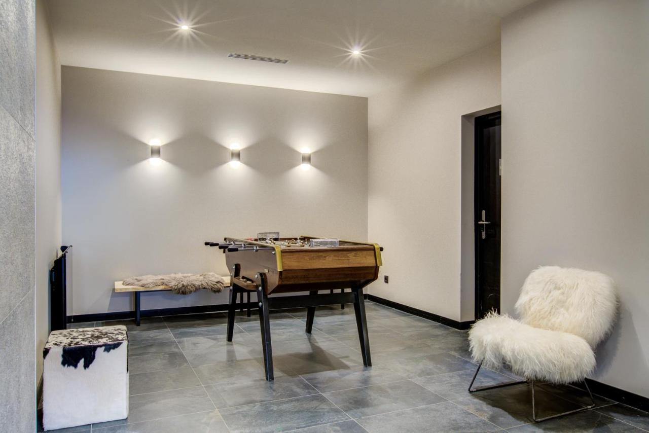 Thedrus Luxury Apt, Swimming Pool, & Apartamento