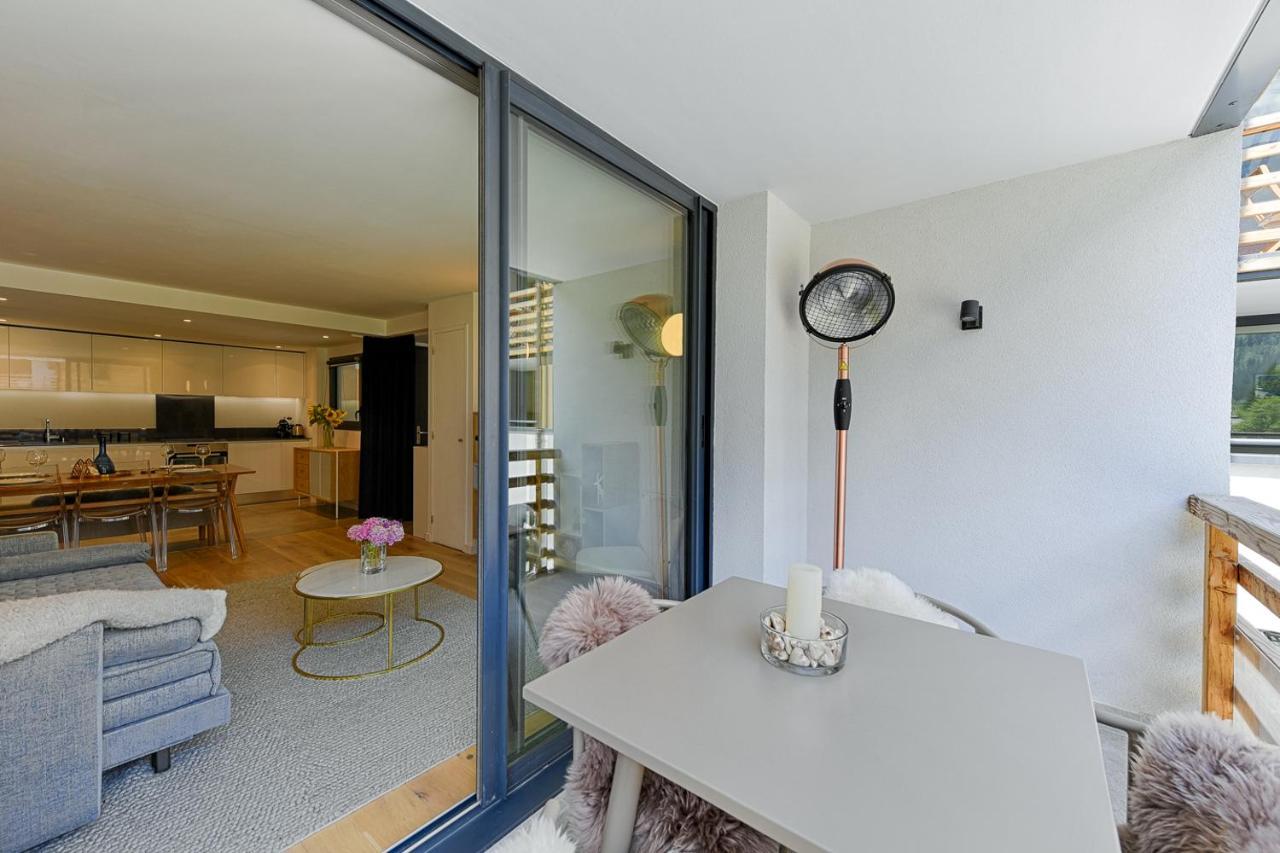 Thedrus Luxury Apt, Swimming Pool, & Apartamento